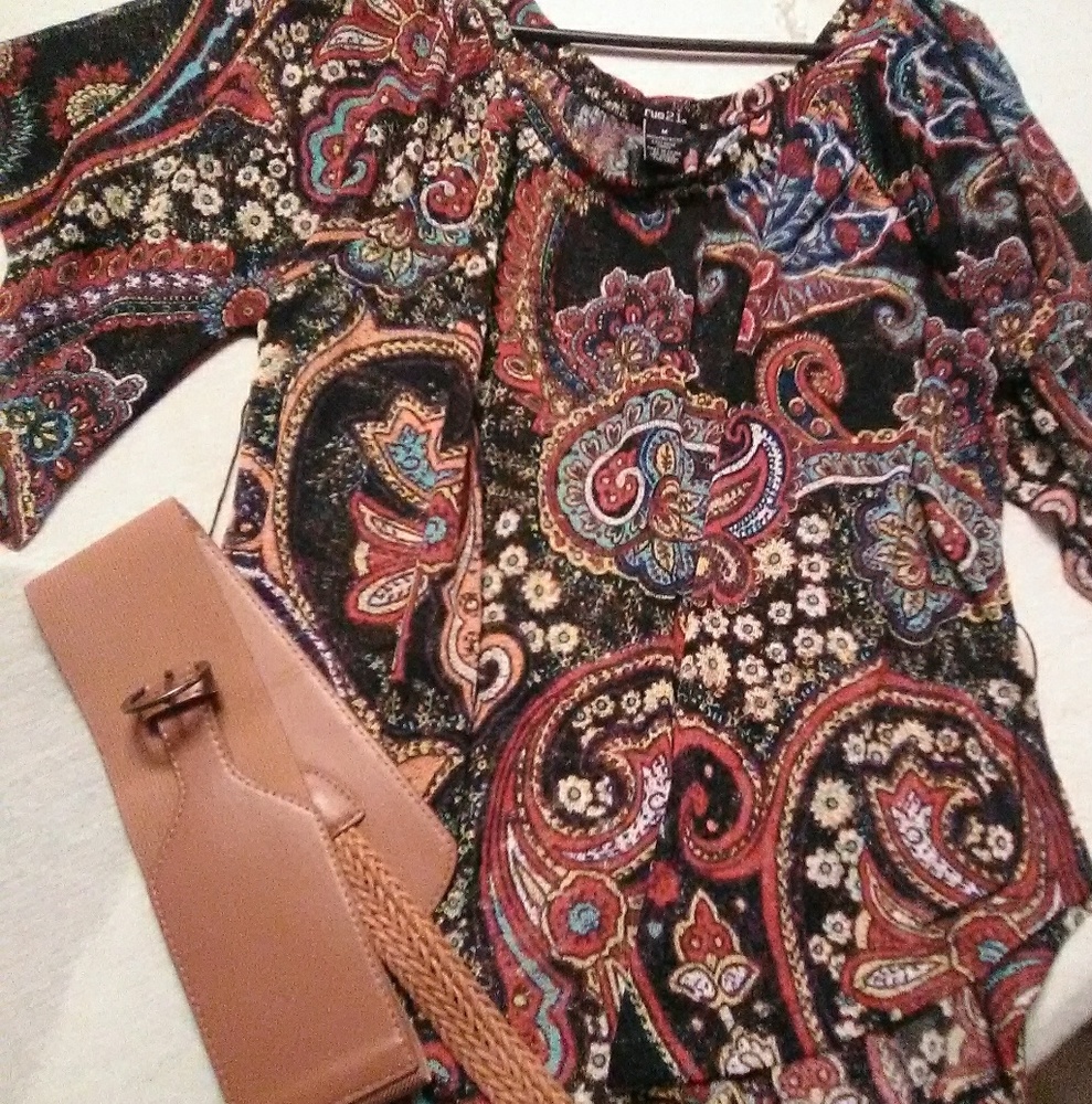 Nwot Rue 21 printed top with belt